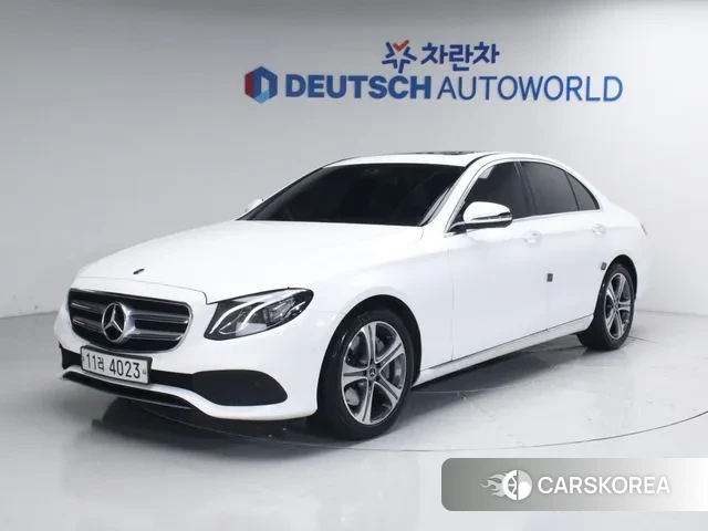 Mercedes-Benz E-Class W213 2019 Белый из Кореи