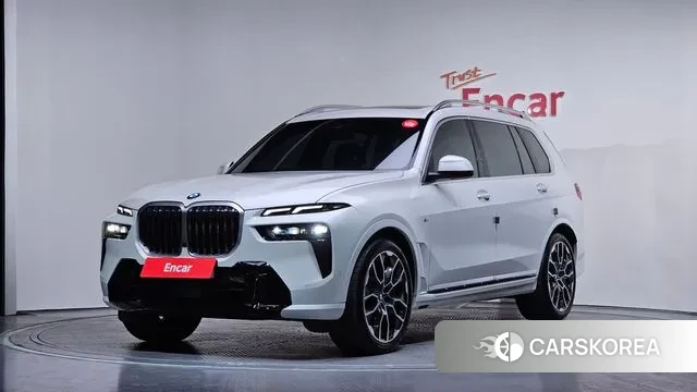 BMW X7 (G07) 2025 Белый из Кореи