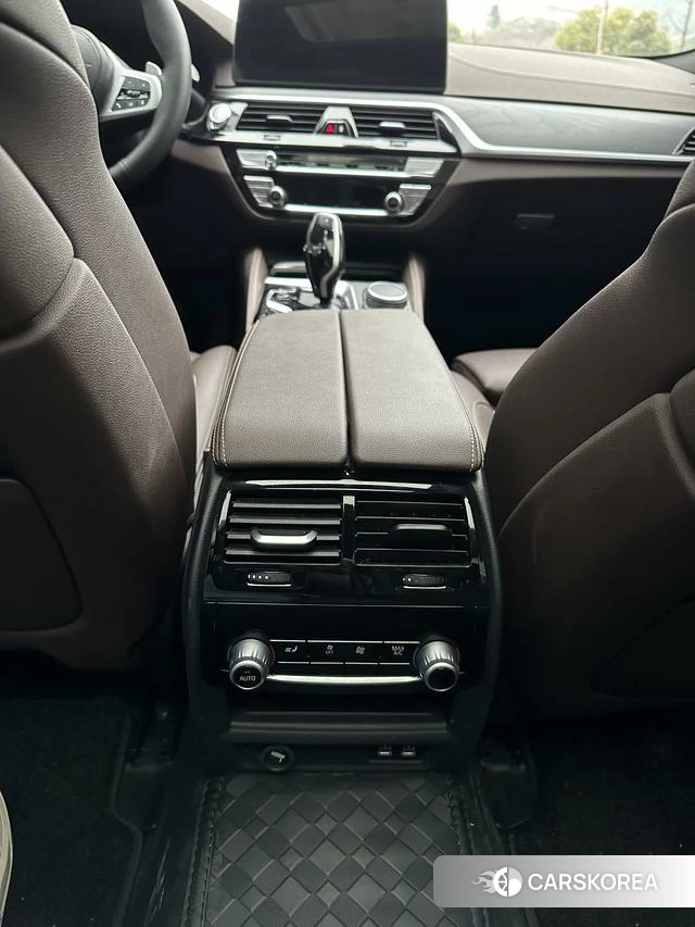 BMW 5 series 2022 Белый из Китая