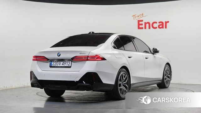 BMW 5 Series (G60) 2024 Белый из Кореи