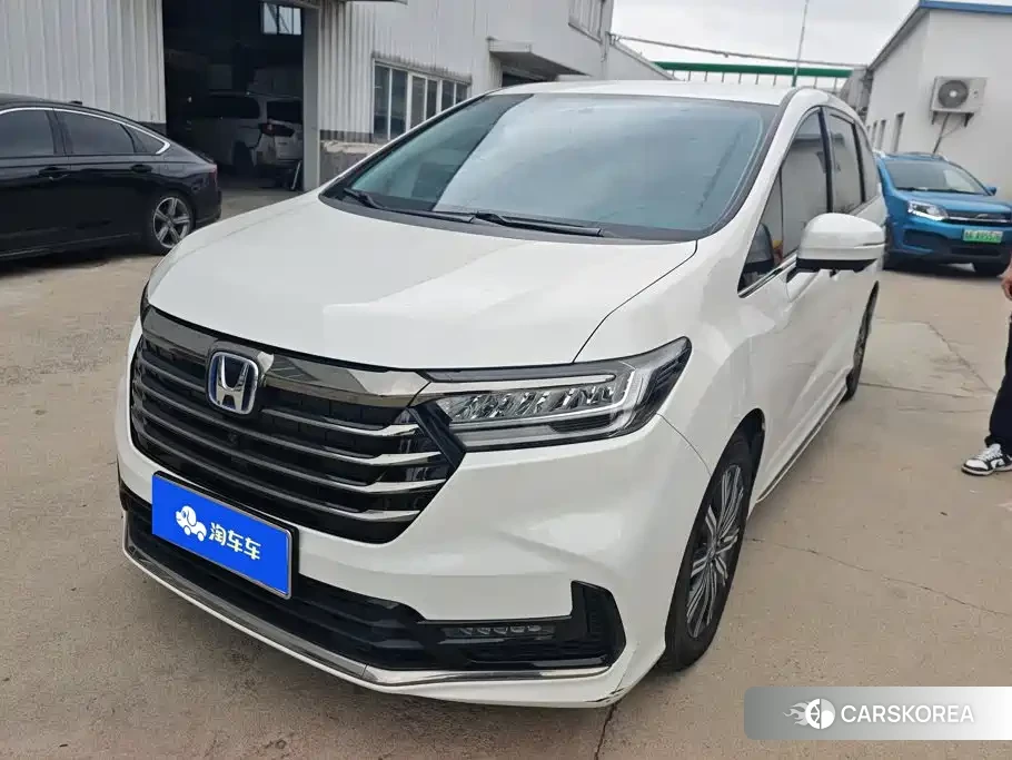 Honda Odyssey 2024 Белый из Китая