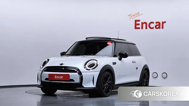 Mini Cooper 2023 Белый из Кореи