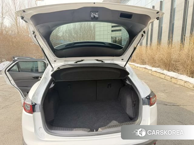 Mazda CX-4 2023 Белый из Китая