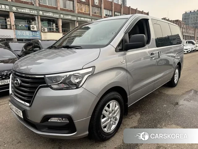 Hyundai The New Grand Starex 2019 Серебристо-серый из Кореи