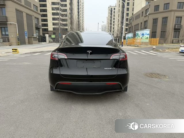 Tesla Model Y 2022 Черный из Китая