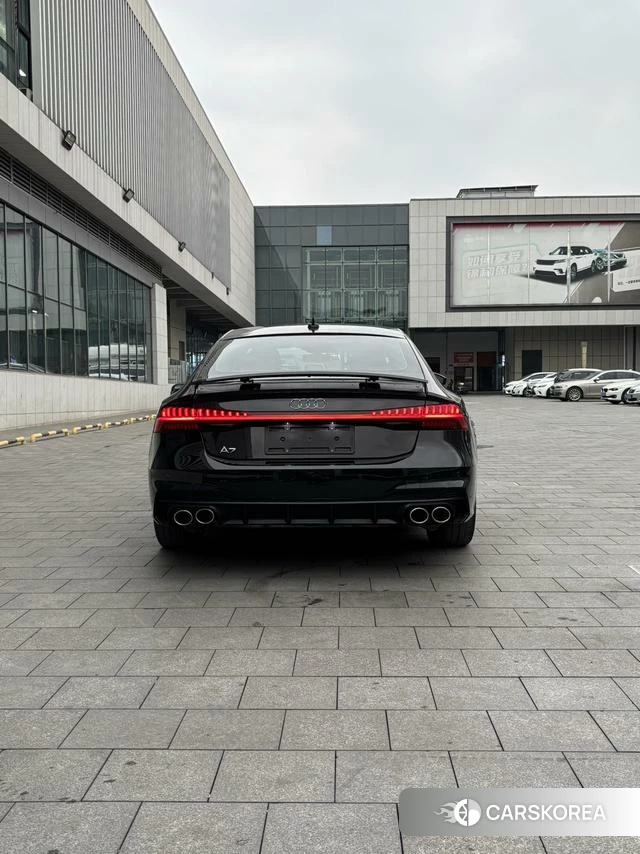 Audi A7 2021 Черный из Китая