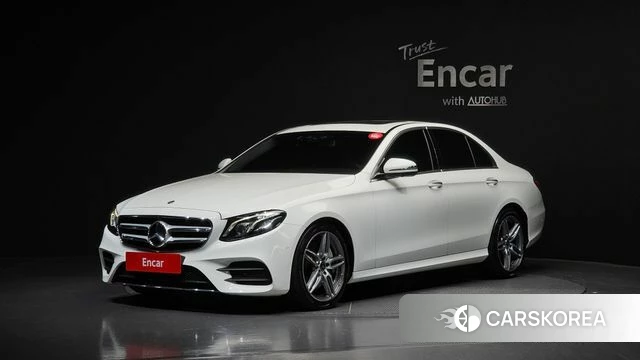 Mercedes-Benz E-Class W213 2018 Белый из Кореи