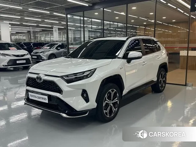 Toyota RAV4 5th Generation 2025 Белый из Кореи