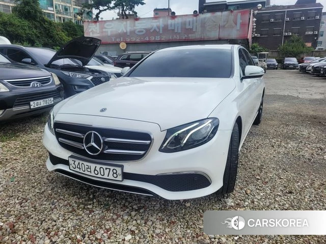 Mercedes-Benz E-Class W213 2020 Белый из Кореи