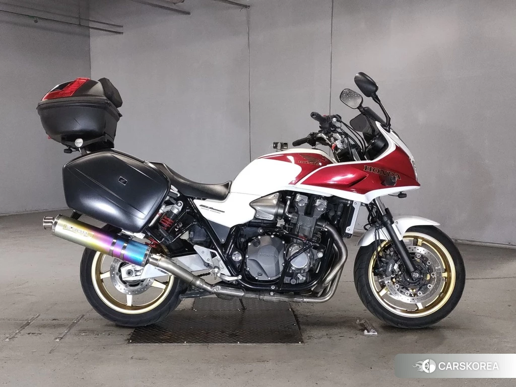Проданный Honda CB1300ST 2010 из Японии, фото 2