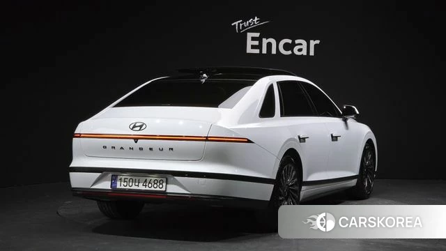 Hyundai Grandeur Hybrid (GN7) 2024 Белый из Кореи