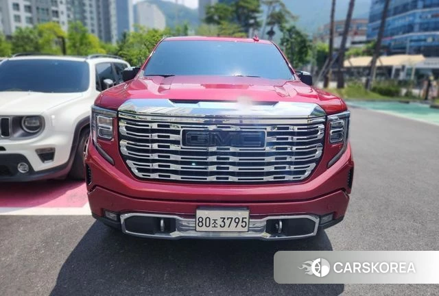 GMC Sierra 2023 Красный из Кореи