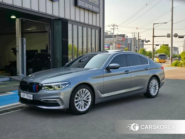 BMW 5 Series (G30) 2019 Серый из Кореи