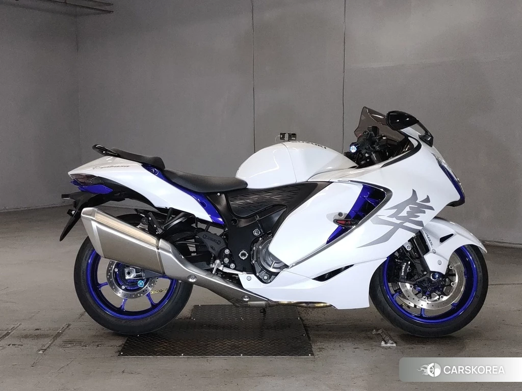 Проданный Suzuki GSX1300R HAYABUSA 2022 из Японии