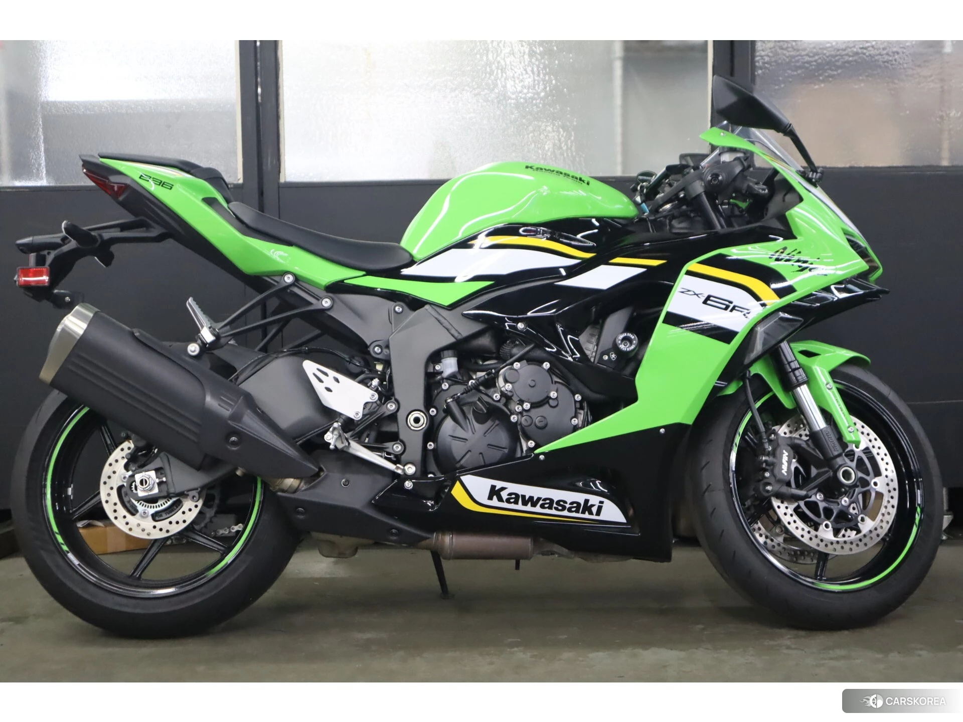 Kawasaki NINJA ZX-6R 2025 из Японии, фото 3