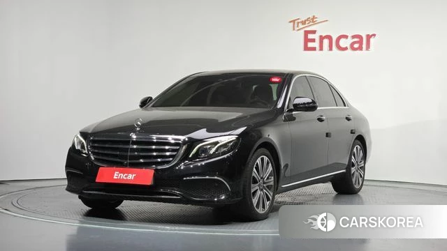 Mercedes-Benz E-Class W213 2018 Черный из Кореи