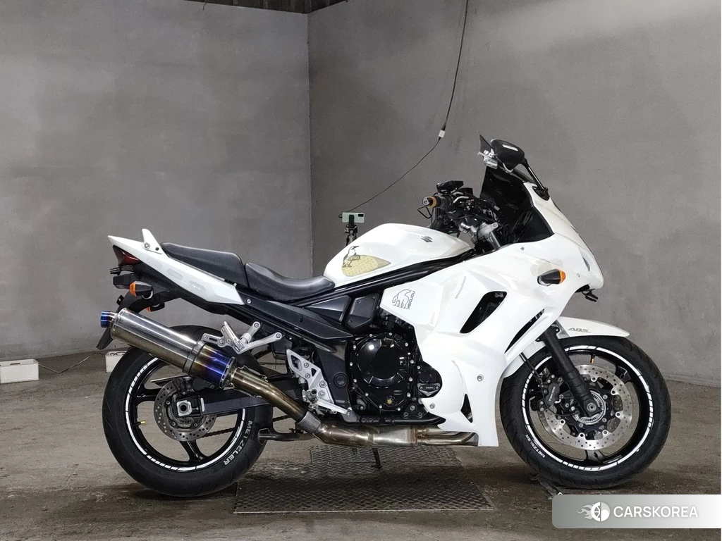 Проданный Suzuki BANDIT 1250F 2010 из Японии