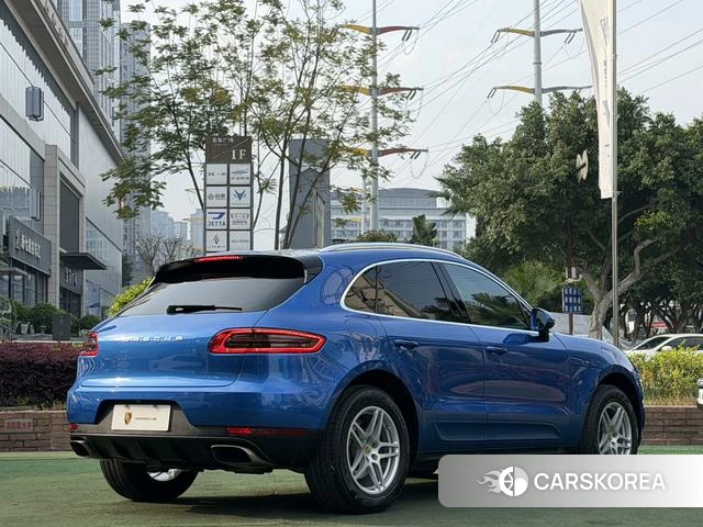 Porsche Macan 2018 Синий из Китая