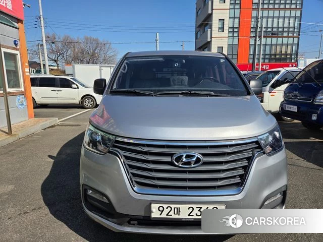 Hyundai The New Grand Starex 2018 Серый из Кореи