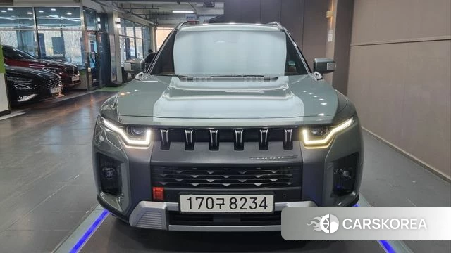 Ssangyong Torres 2023 Темно-зеленый из Кореи