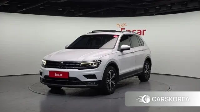 Volkswagen Tiguan second Generation 2019 Белый из Кореи