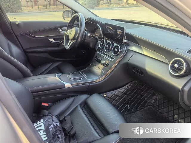 Mercedes-Benz Class C 2019 Темно-серый из Китая
