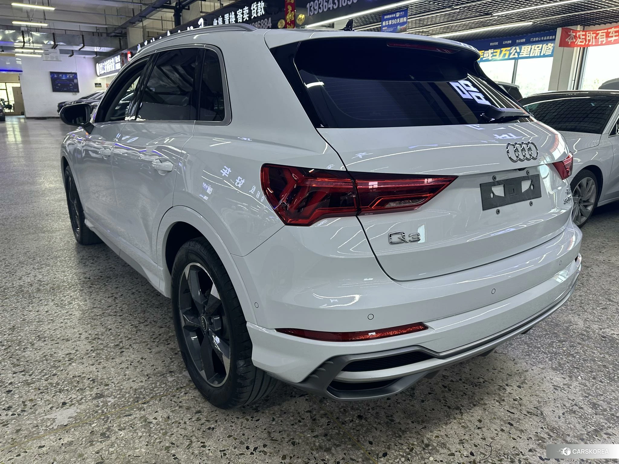 Audi Q3 2021 Белый из Китая