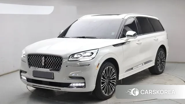 Lincoln Aviator 2nd generation 2022 Белый из Кореи