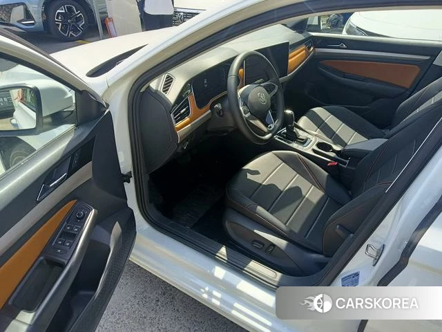 Volkswagen Bora 2024 Белый из Китая