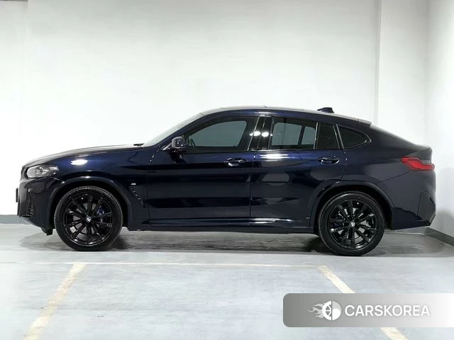 BMW X4 2023 Черный из Китая