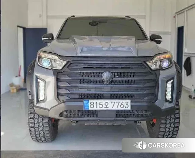 Ssangyong Rexton Sports 2018 Серебристо-серый из Кореи