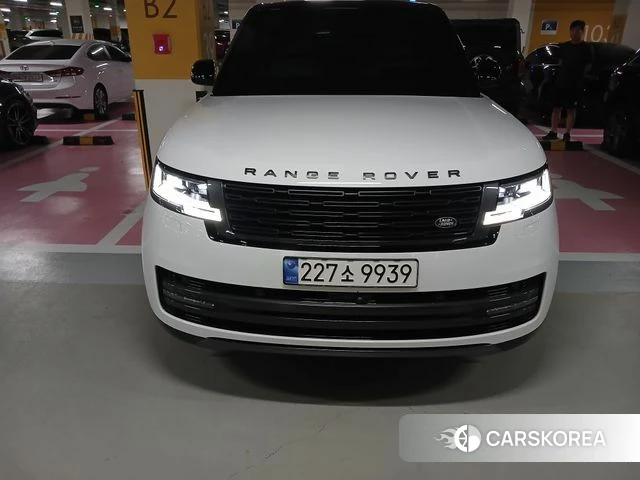 Land Rover Range Rover 5th Generation 2024 Белый из Кореи
