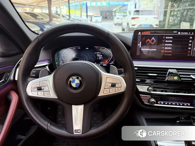 BMW 5 series 2022 Черный из Китая