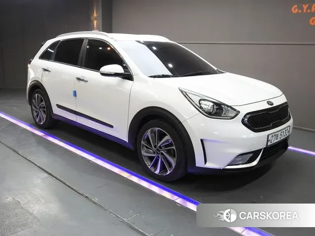 Kia Niro 2018 Белый из Кореи
