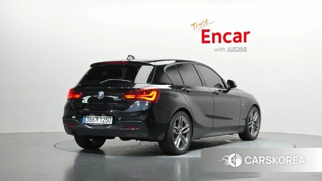BMW 1 Series (F20) 2018 Черный из Кореи
