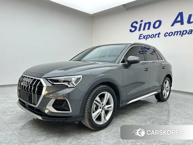 Audi Q3 2022 Темно-серый из Китая