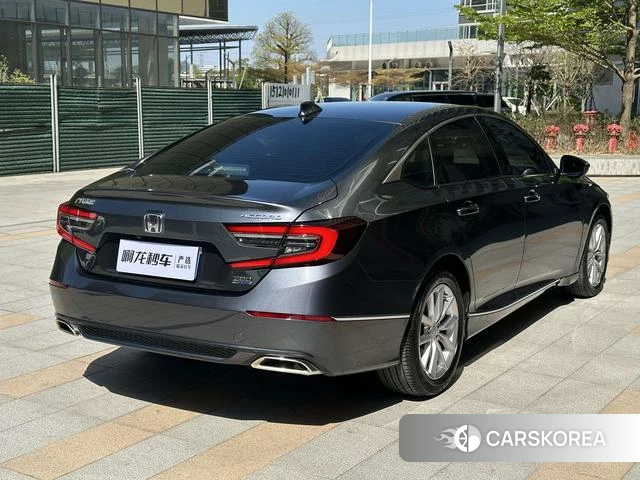 Honda Accord 2023 Серебристо-серый из Китая