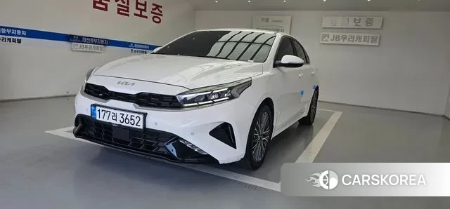 Kia The New K3 2nd generation 2021 Белый из Кореи