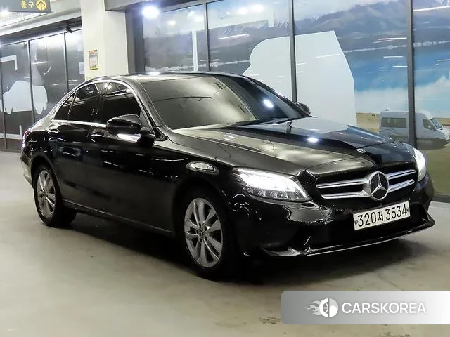 Mercedes-Benz C-Class W205 2020 Черный из Кореи