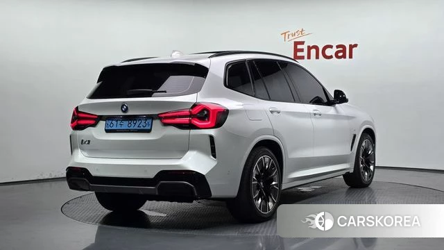BMW iX3 2023 Белый из Кореи