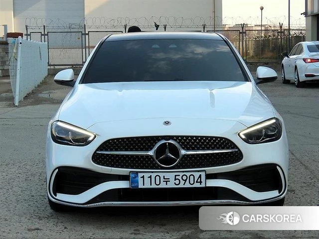 Mercedes-Benz C-Class W206 2025 Белый из Кореи