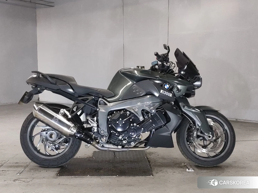 Проданный BMW K1300R 2010 из Японии