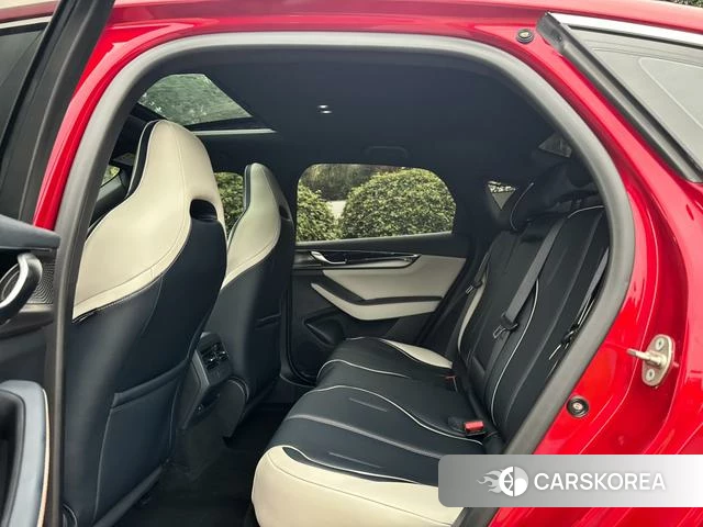 BYD Qin PLUS DM 2022 Красный из Китая