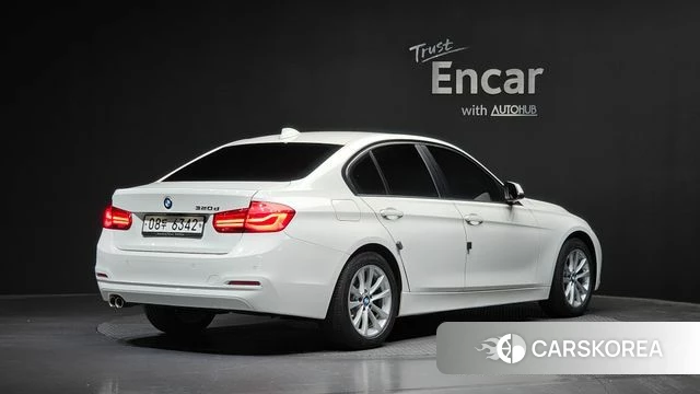 BMW 3 Series (F30) 2018 Белый из Кореи
