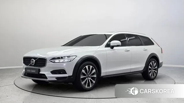 Volvo V90 Cross-Country 2021 Белый из Кореи
