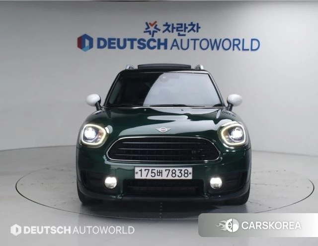 Mini Cooper Countryman 2018 Темно-зеленый из Кореи