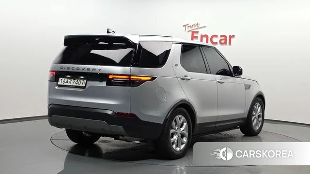 Land Rover Discovery 5 2018 Белый из Кореи