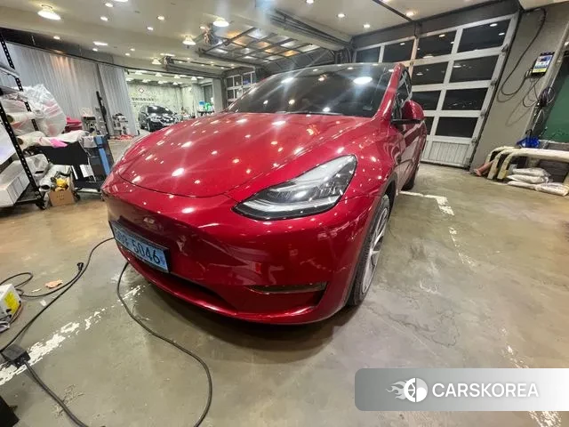 Tesla Model Y 2021 Красный из Кореи