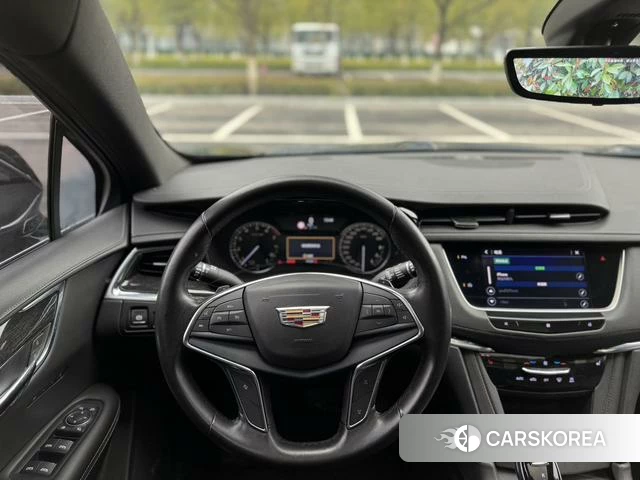Cadillac XT5 2020 Черный из Китая