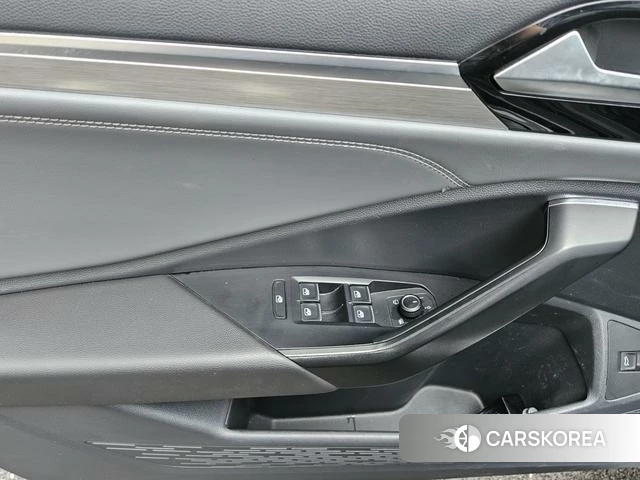 Volkswagen Sagitar 2021 Черный из Китая